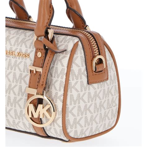 michael kors bedford legacy handbag.